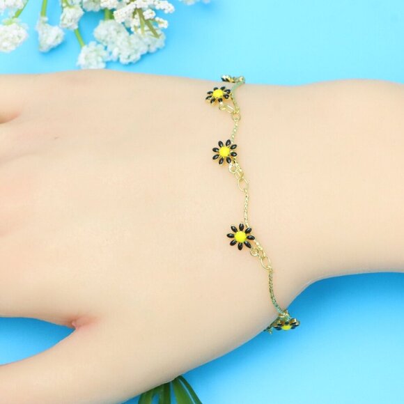 Chic & Stylish Bracelet – A Thoughtful Gift for Women and Girls, DYC1014 - Picture 7 of 8